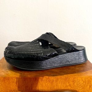 Woven platform mules